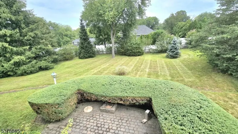 11 Kimberly Pl, Preakness, NJ 07470 - Image #2