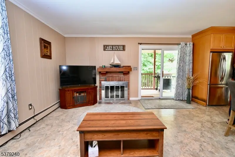 221 S Maryland Ave, Lake Hopatcong, NJ 07849 - Image #3