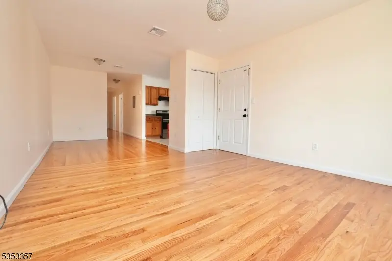 22 Wakeman Ave, Newark, NJ 07104 - Image #3