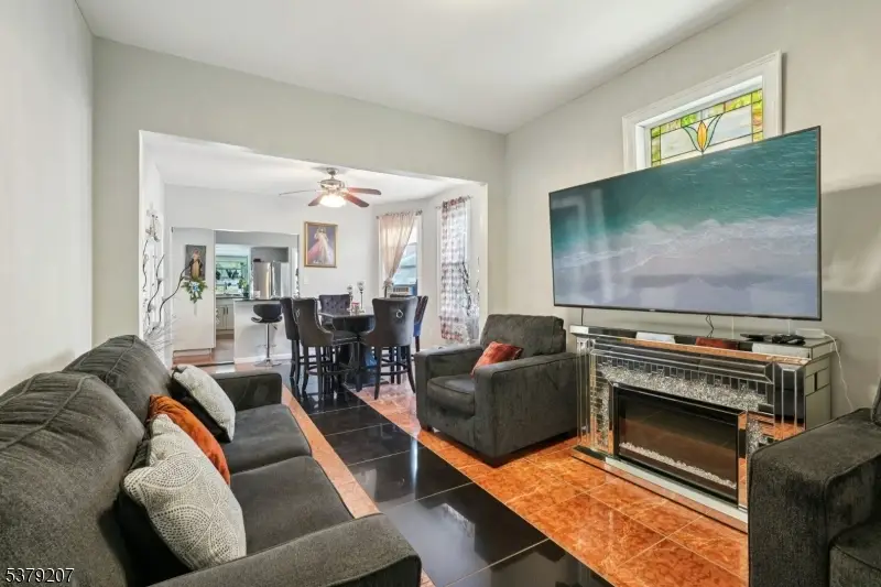 55 Hobart Pl, Garfield, NJ 07026 - Image #3