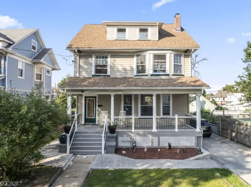 9 Gibson Pl, Elizabeth, NJ 07208 - Image #1