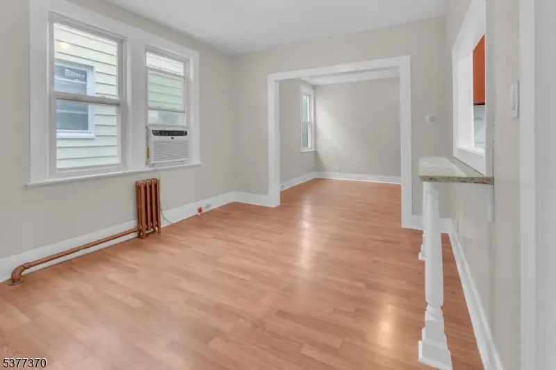 32 Dodd St, East Orange, NJ 07017 - Image #3