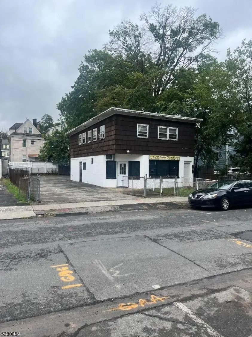 288 Amherst St #3, East Orange, NJ 07018 - Image #1