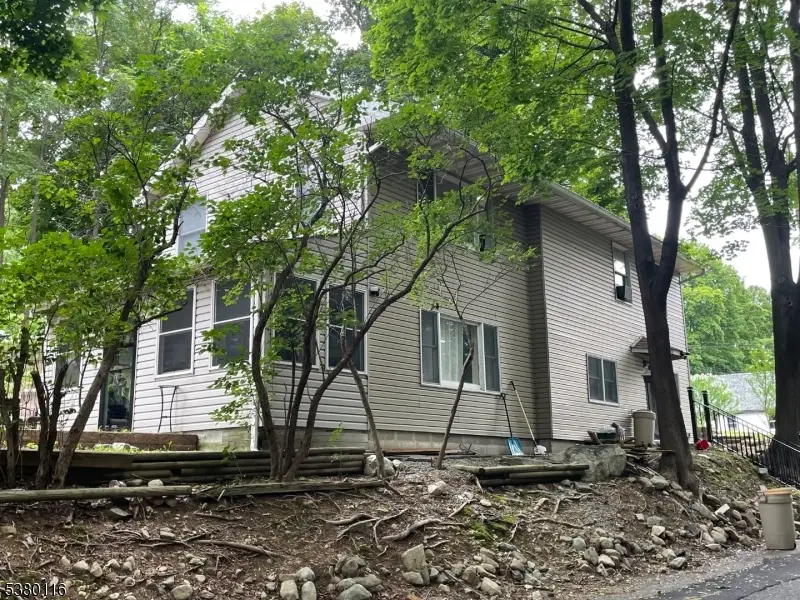 8 Hillside Ave, Stanhope, NJ 07874 - Image #2