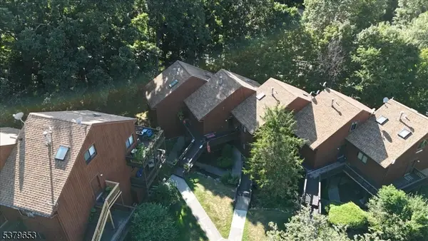 4 Sunrise Dr #9, Vernon Twp., NJ 07462