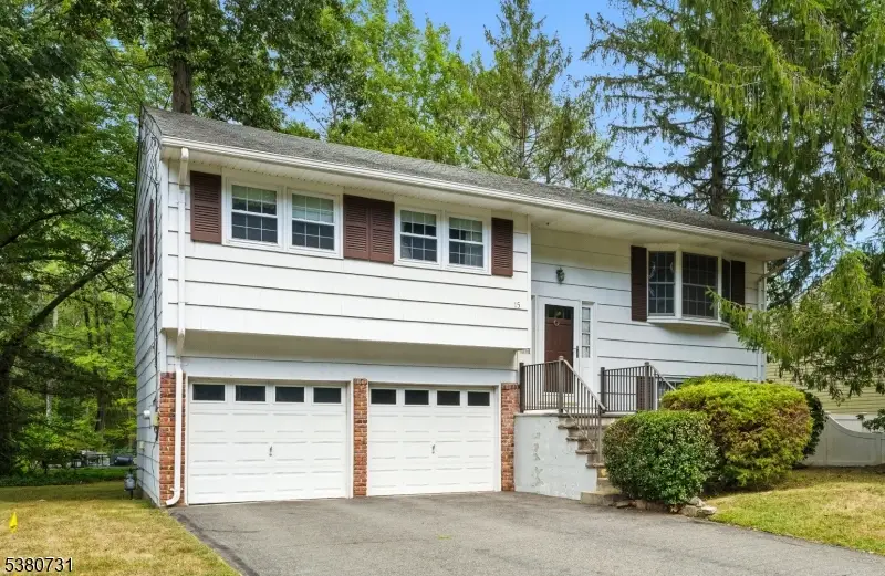 15 Deer Path Dr, Flanders, NJ 07836 - Image #1