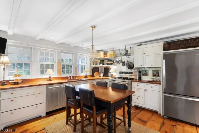 22 Walnut Rd, Knowlton, NJ 07832 - Image #3