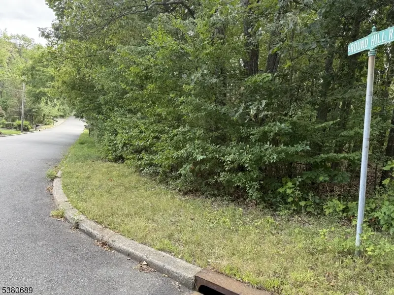 15 Saw Mill Rd, Kinnelon, NJ 07405 - Image #2