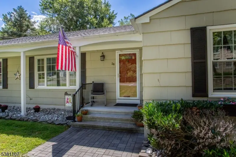 36 S Main St, Stockton, NJ 08559 - Image #2