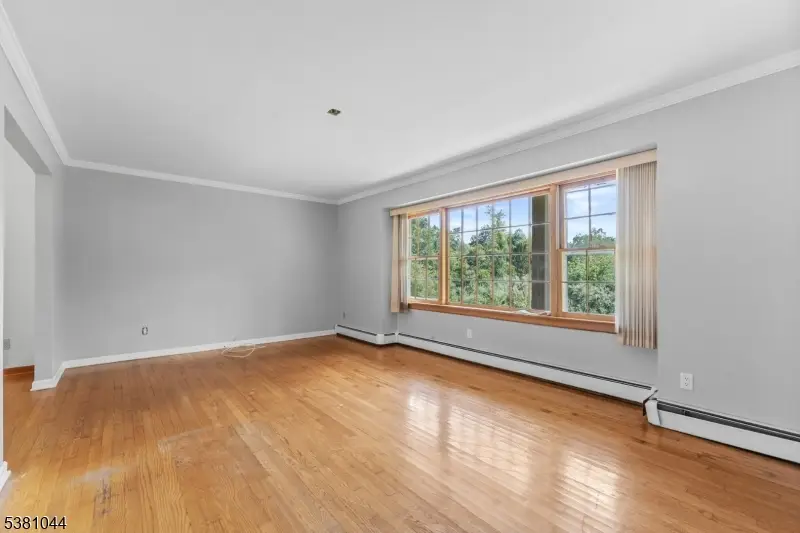 8 Herman Thau Rd, Clinton Township, NJ 08801 - Image #3