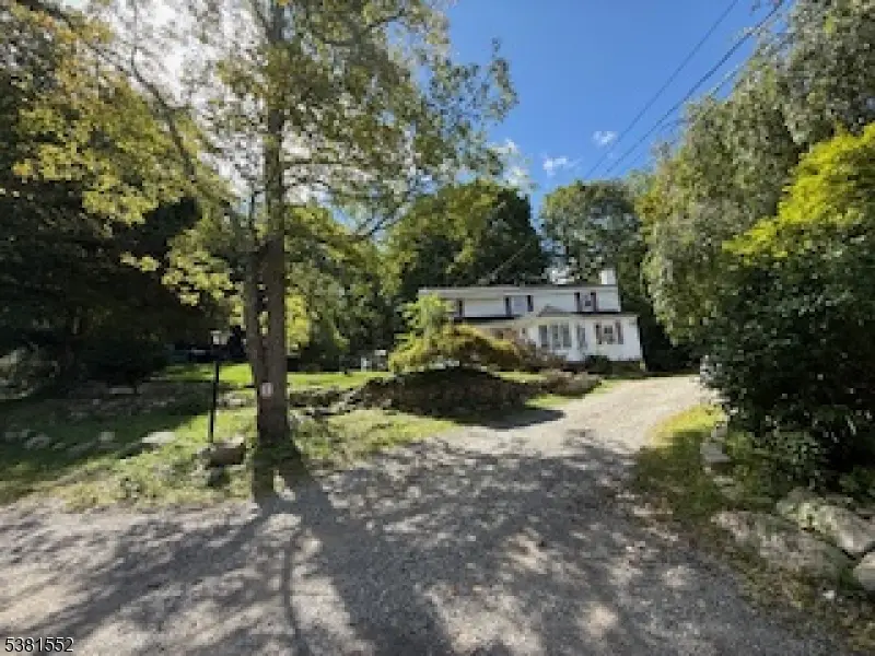 22 Mountain Ave, Highland Lakes, NJ 07422 - Image #3