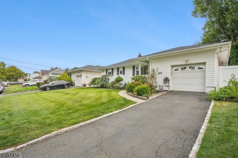 601 Birchwood Rd, Linden, NJ 07036 - Image #2