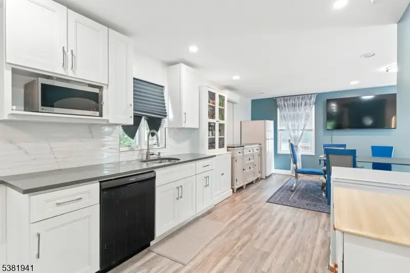 16 Dayton Cres, Bernardsville, NJ 07924 - Image #2