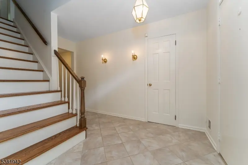 478 Charlestown Rd, Bethlehem Township, NJ 08827 - Image #3