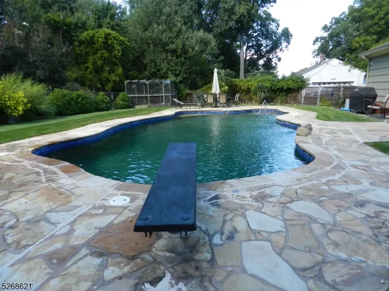 18 Stone Drive, West Orange, NJ 07052 - #2