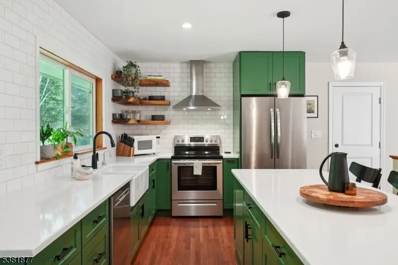 965 Cedar Dr, Stillwater, NJ 07860 - Image #1