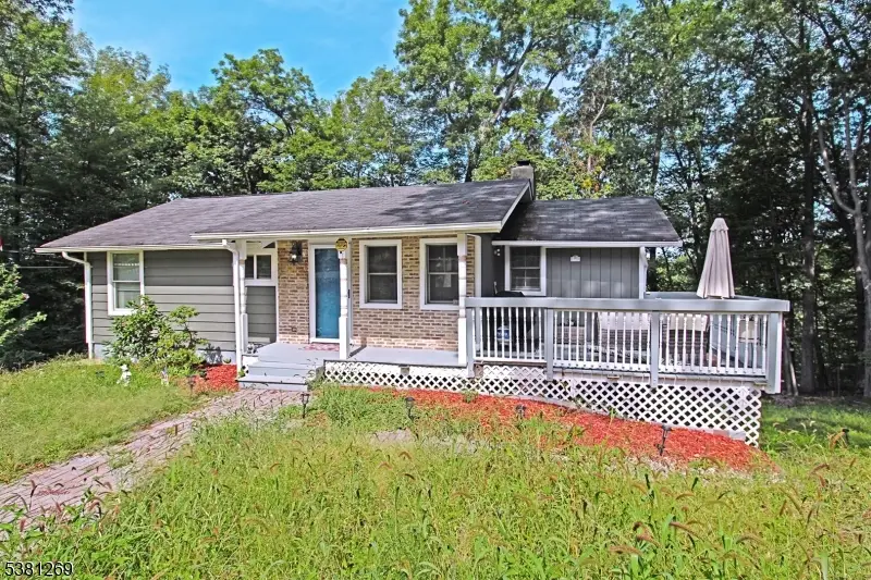 41 Scenic Dr, Hardyston, NJ 07419 - Image #1