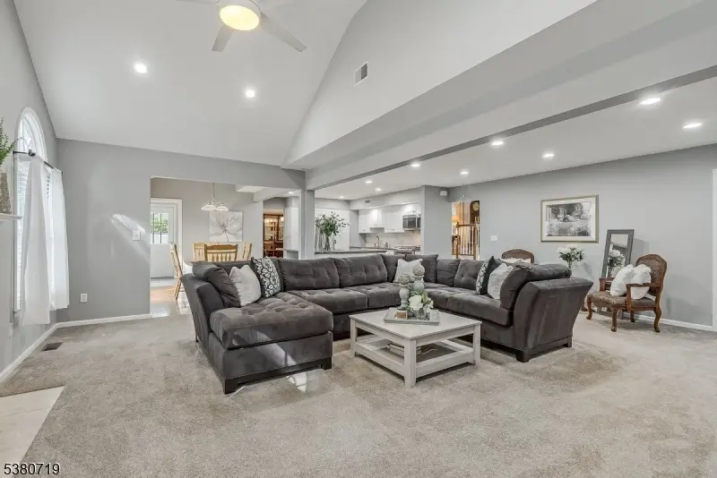 54 White Place, Clark, NJ 07066 - Image #2