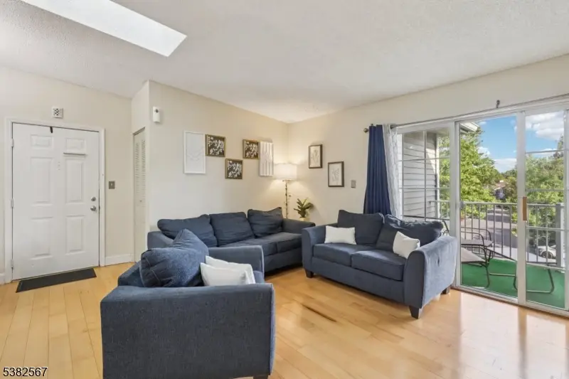 89 Lindsey Ct #4021, Franklin Park, NJ 08823 - Image #1