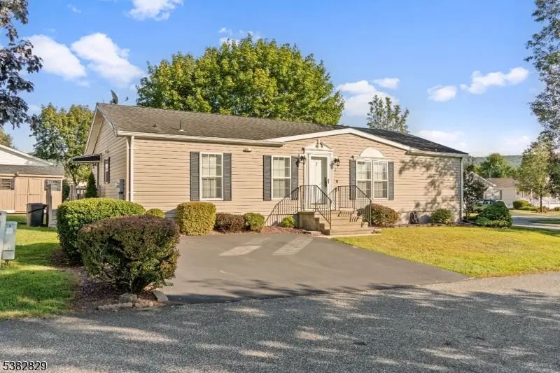 2 Edelweiss Way, White, NJ 07823 - Image #1