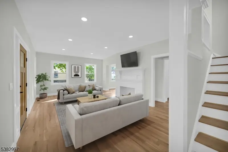 195 Sylvan St, Rutherford, NJ 07070 - Image #3