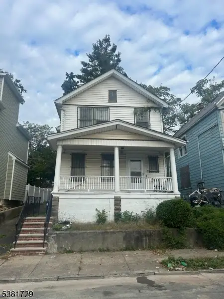 35 Durand Pl, Irvington, NJ 07111 - Image #1