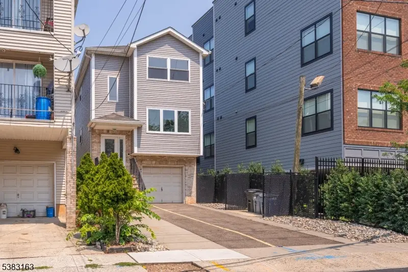 1117 Chestnut St, Elizabeth, NJ 07201 - Image #3