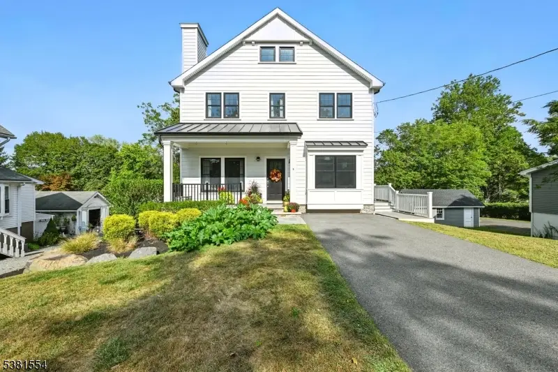 9 Hillcrest Ave, Gladstone, NJ 07934 - Image #1