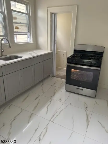 256 Vermont Ave, Irvington, NJ 07111 - Image #2