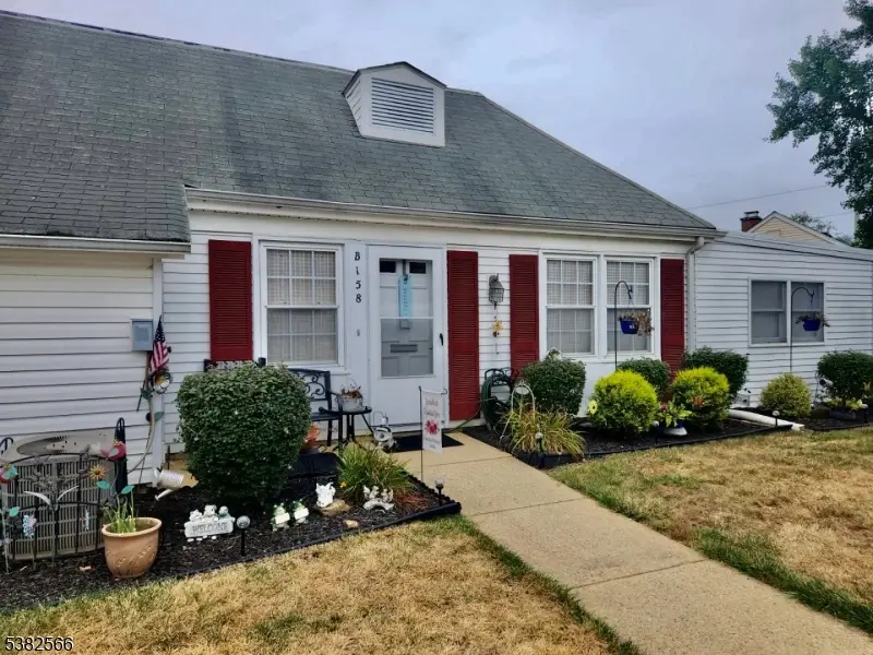 158B Pelham Ln #B, Monroe Township, NJ 08831 - Image #1