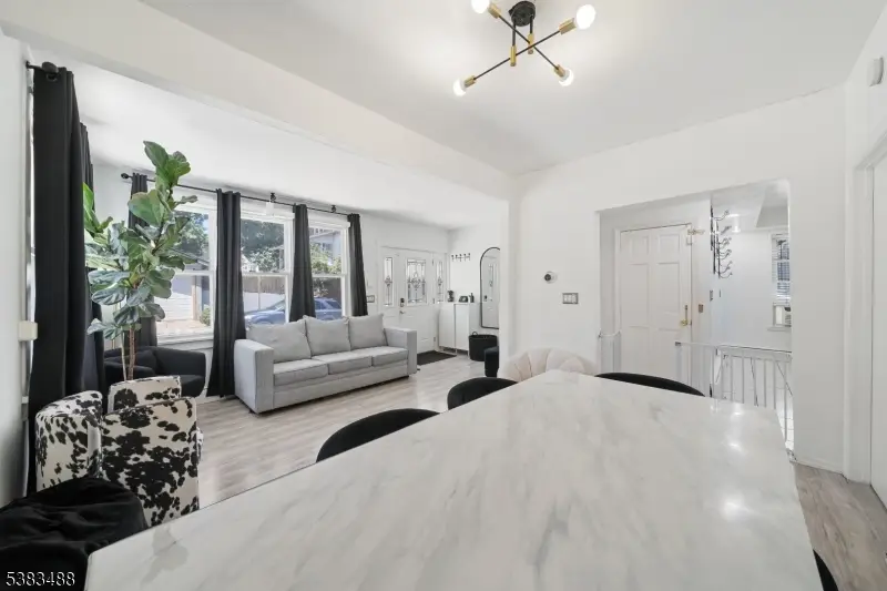 298 N 12th Pl, Prospect Park, NJ 07508 - Image #3