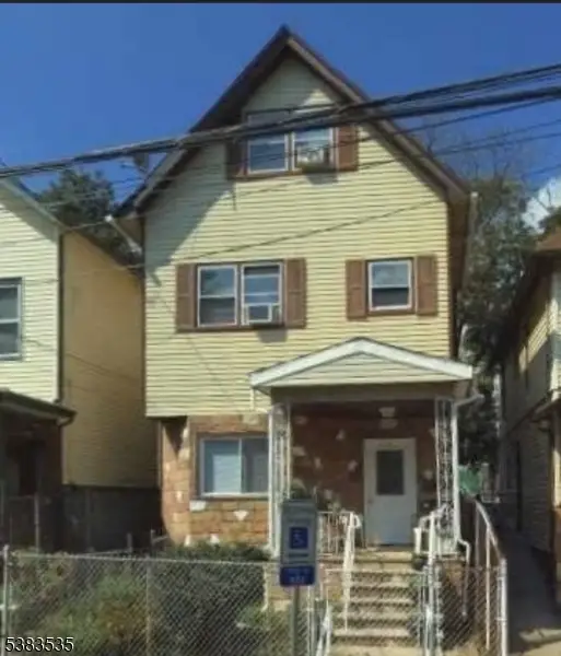 832 Parker St, Newark, NJ 07104 - Image #1