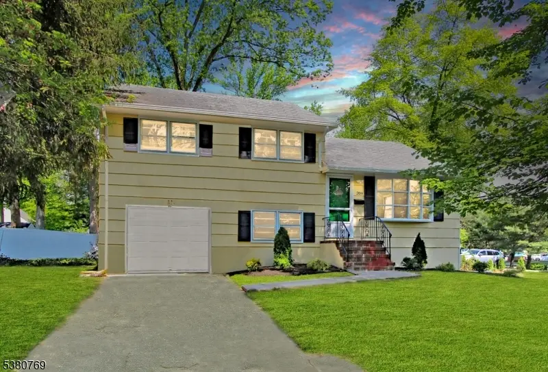 209 Pleasant Ave, Fanwood, NJ 07023 - Image #1