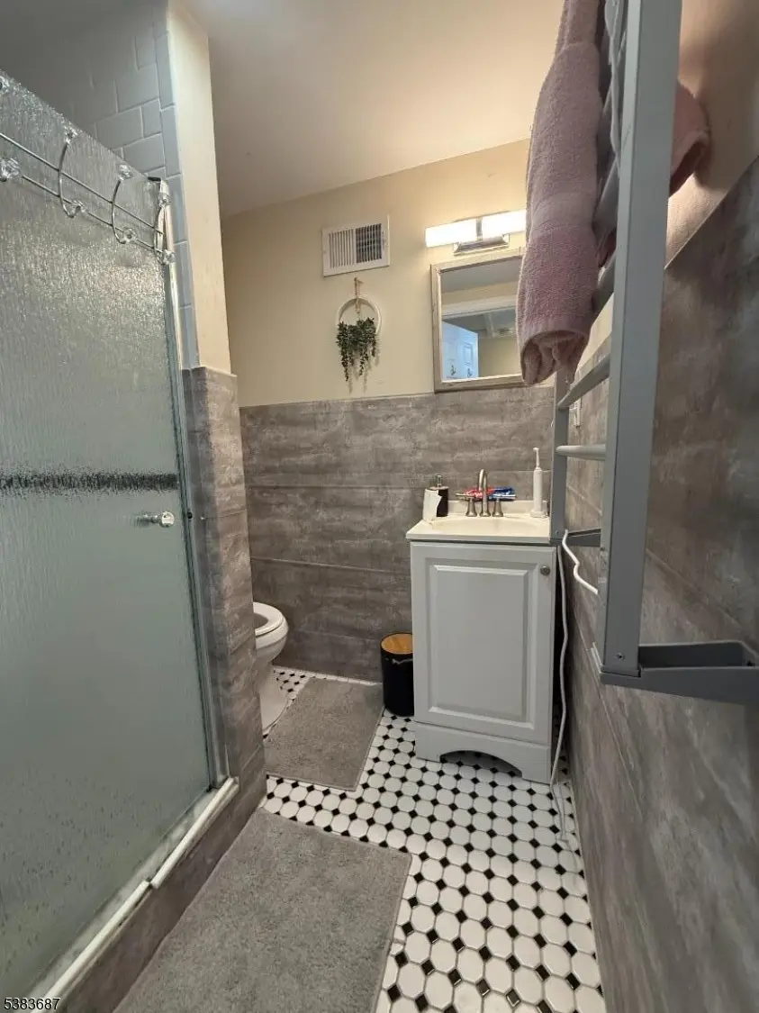 26 Joseph St, Newark, NJ 07105 - Image #3