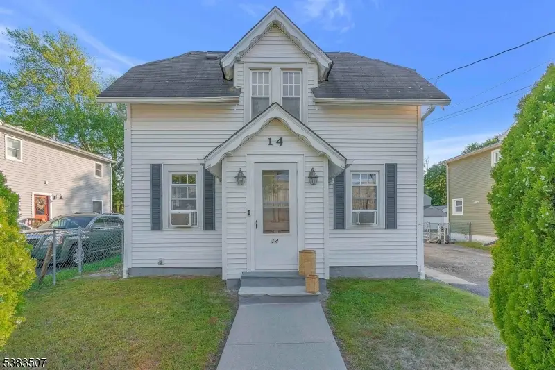 14 Cory Rd, Morris, NJ 07960 - Image #1