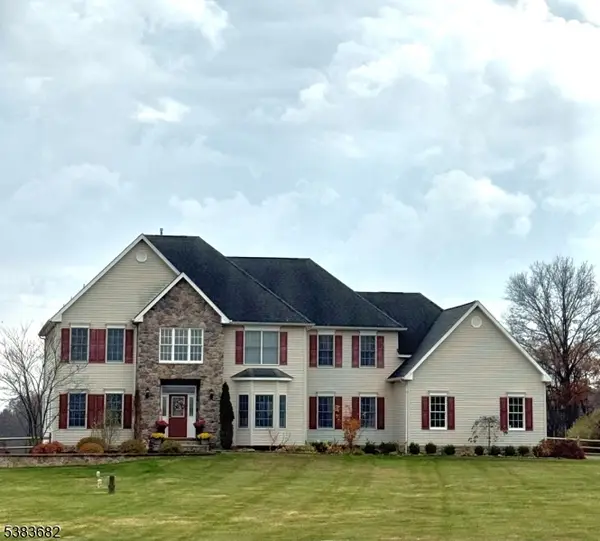 39 Sky Manor Rd, Franklin Twp., NJ 08867