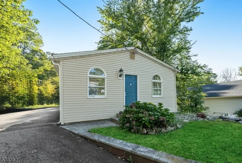 24 Southard Rd, Mount Arlington, NJ 07856 - Image #3