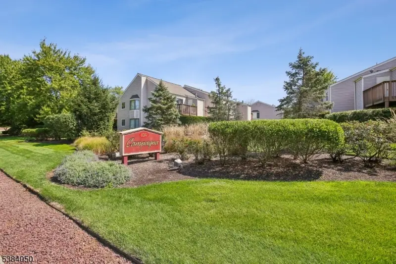 136 Changebridge Rd #B8, Montville, NJ 07045 - Image #1