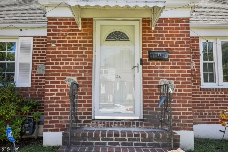 144 Bremond St, Belleville, NJ 07109 - Image #2