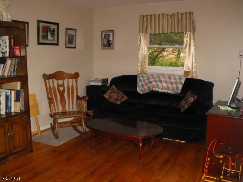 48 E Shore Dr, Vernon Township, NJ 07462 - Image #2