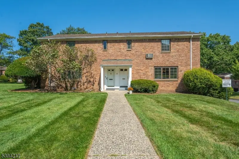 85B Troy Dr, Springfield, NJ 07081 - Image #1