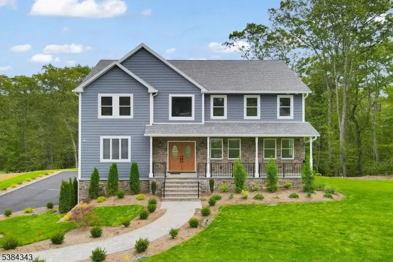 24 Eagles Nest Ter, West Milford, NJ 07480 - Image #1