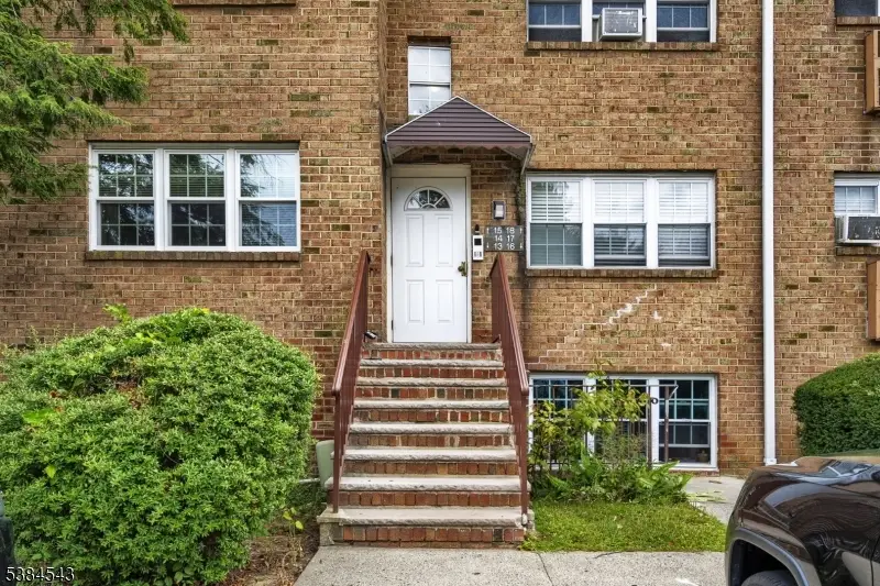 15 College Dr #15, Edison, NJ 08817 - Image #3