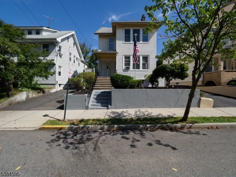 421 Berwick St, Orange, NJ 07050 - Image #1