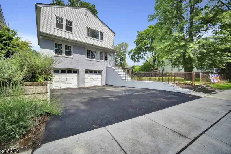 509 N Grove St, East Orange, NJ 07017 - Image #2