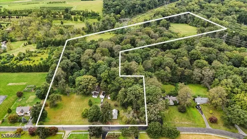 24 Locust Grove Rd, Franklin, NJ 08867 - Image #1