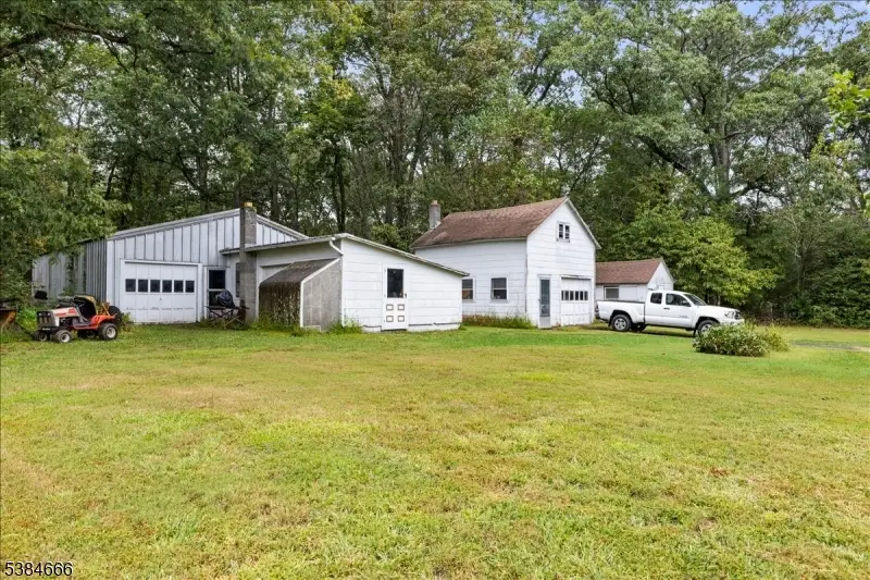 24 Locust Grove Rd, Franklin, NJ 08867 - Image #3