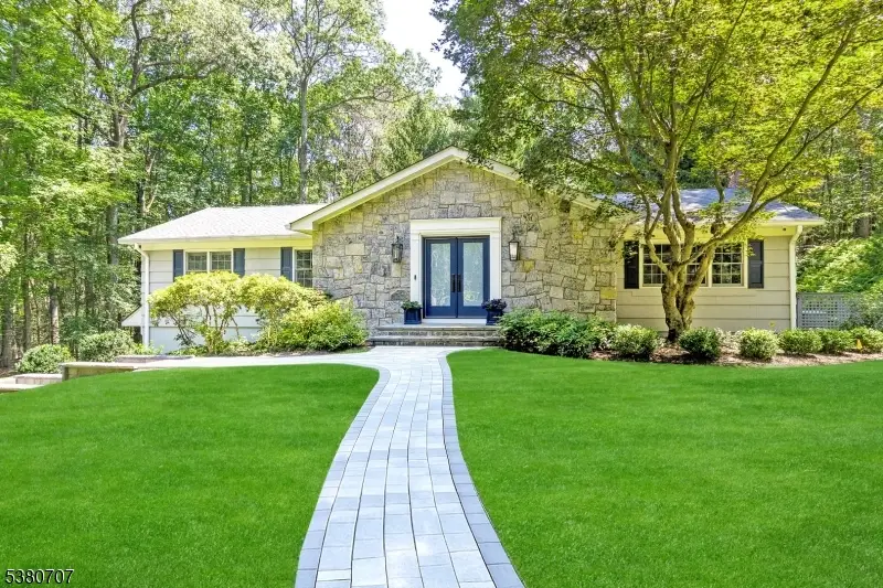 34 Spruce Pl, Bernardsville, NJ 07924 - Image #1