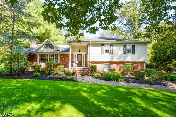 529 Covington, Wyckoff Twp., NJ 07481