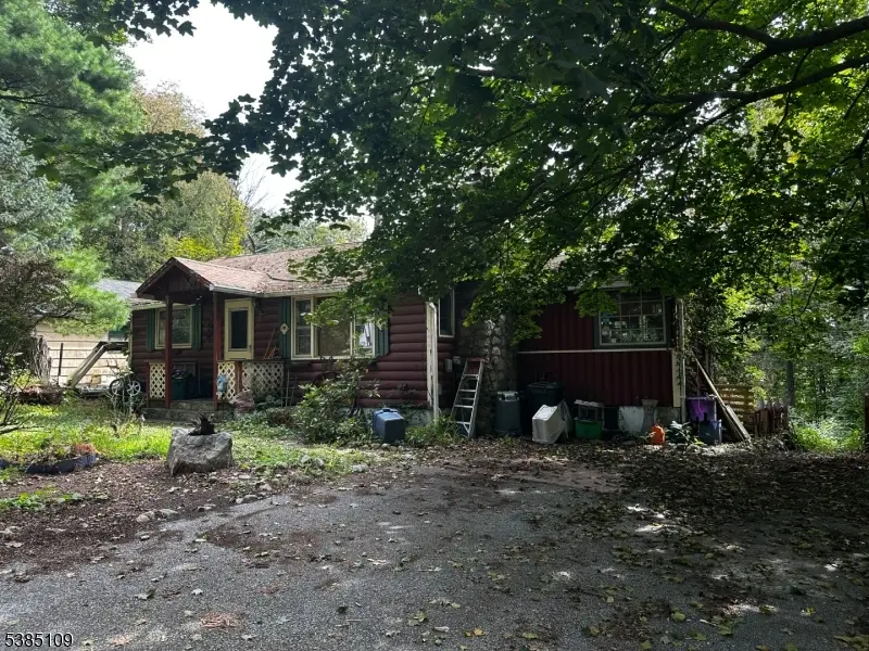 8 Shawondasee Rd, Vernon Township, NJ 07422 - Image #1